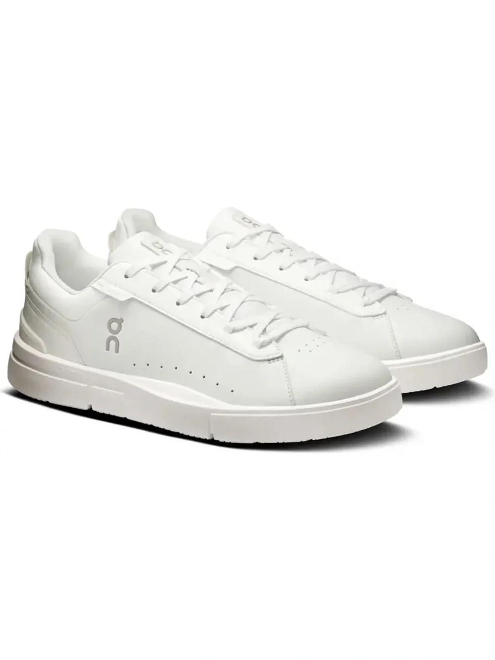 On Running The Roger Advantage Tennis Sneakers in All White